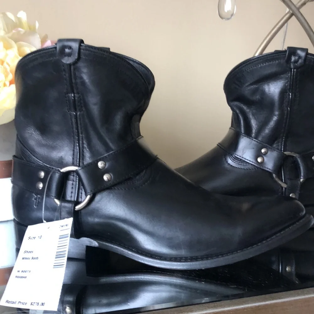 FRYE Wyatt Harness Genuine Black Leather Booties - Picture 2 of 9